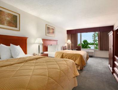 Baymont Inn & Suites Clearwater Quarto foto